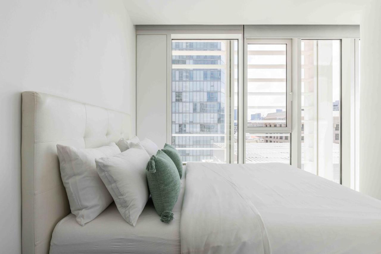 Exclusive Meier On Rothschild By Five * Tel Aviv